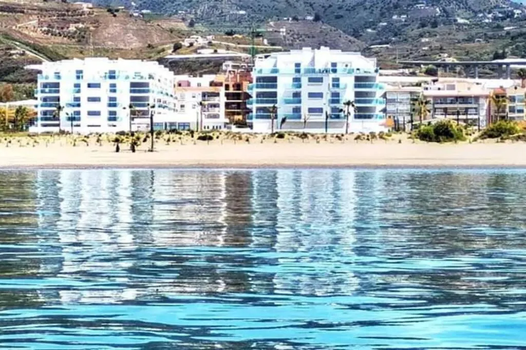 Amazing Duna Beach Seafront Apartament Torrox España